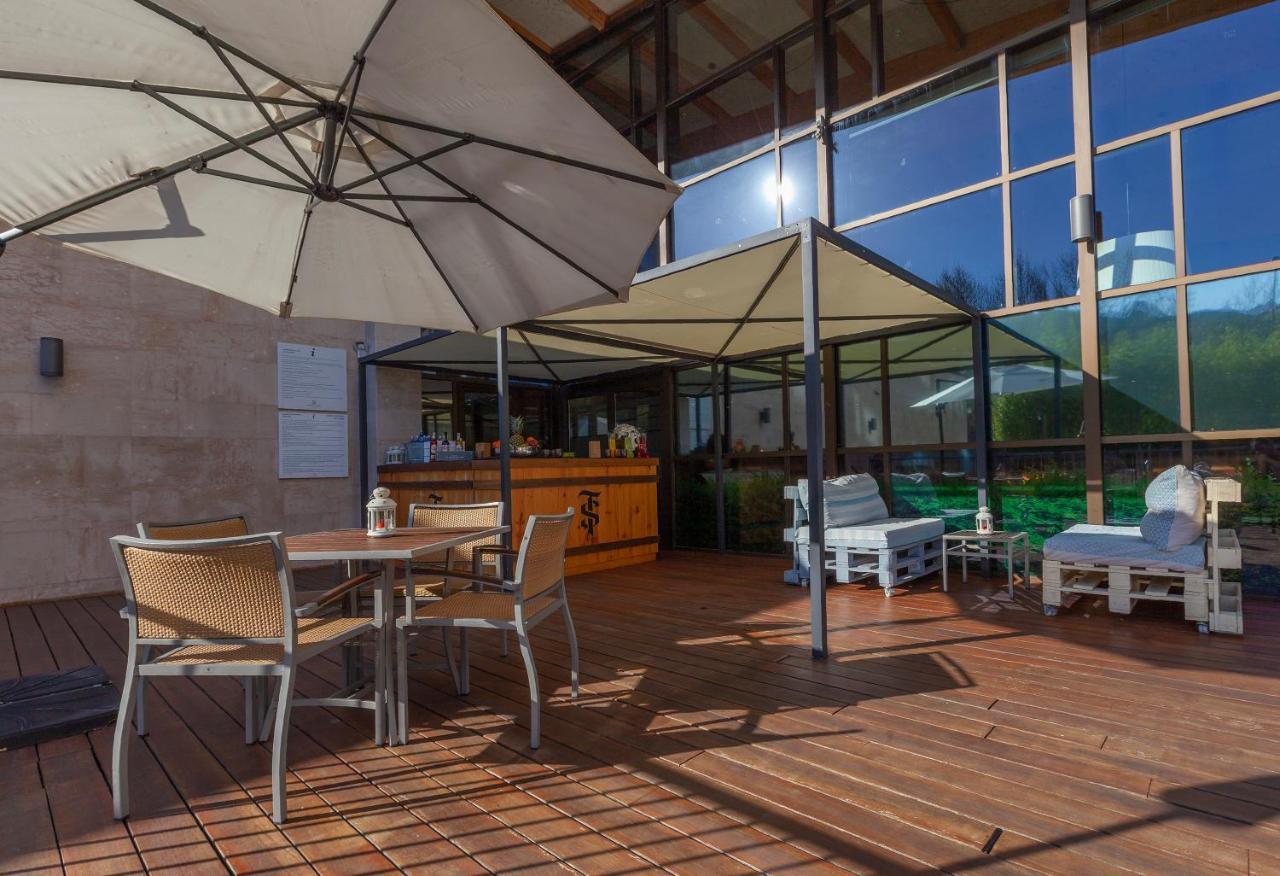 Hotel Puerta De Bilbao Barakaldo Buitenkant foto