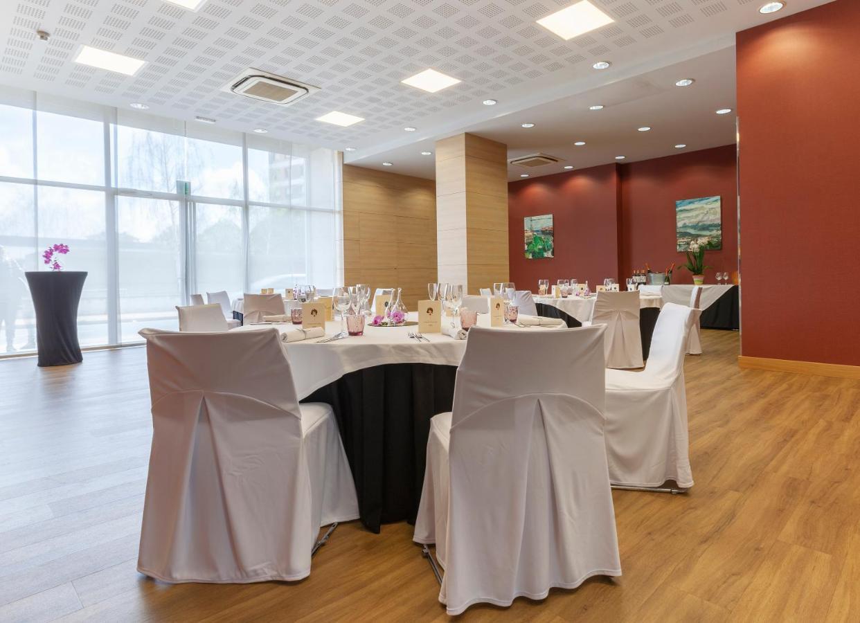 Hotel Puerta De Bilbao Barakaldo Buitenkant foto